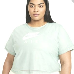 Nike Crop Top (3X)